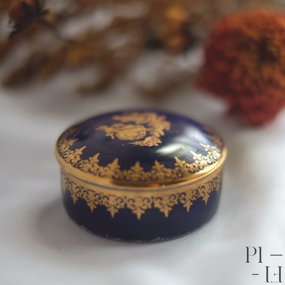 Limoges Lazeyras cobalt and gold trinket box - Picture 6 of 7